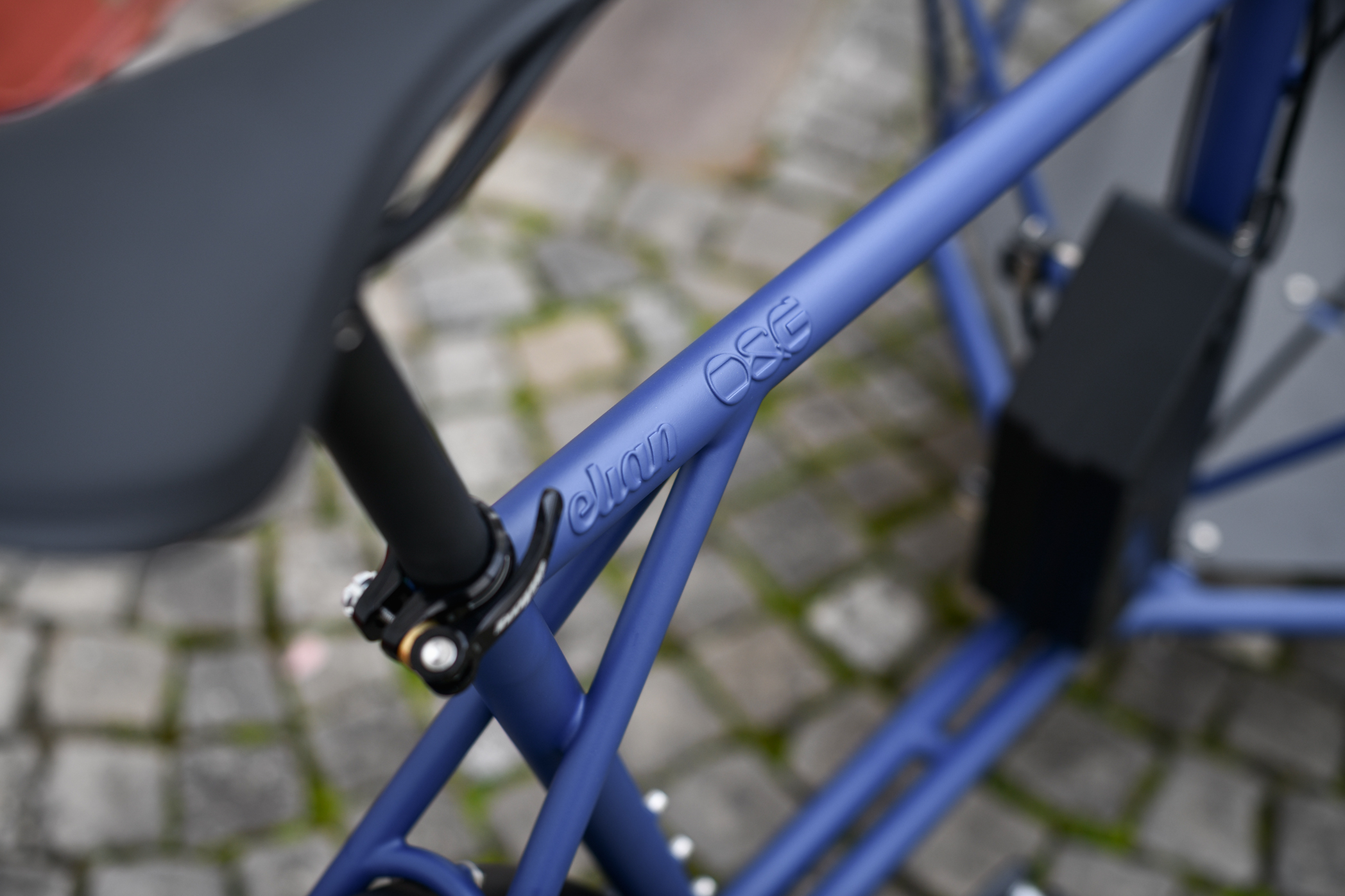 Bike Check: ein dunkelblaues OBST&GEMÜSE + Elian Cycles Ultimate eCargo 10