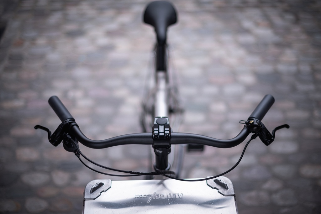 LARRY VS HARRY Original Bullitt